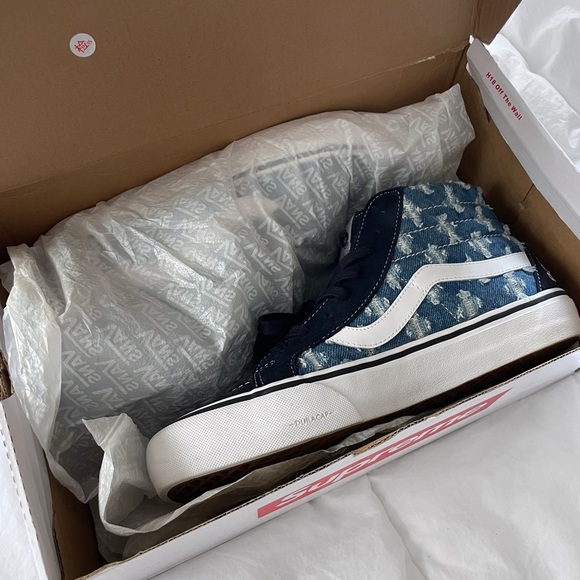 NIB VANS Sk8-Hi x SUPREME Blue Hole Punch Denim 2020 Size 9.5 - Picture 3 of 16